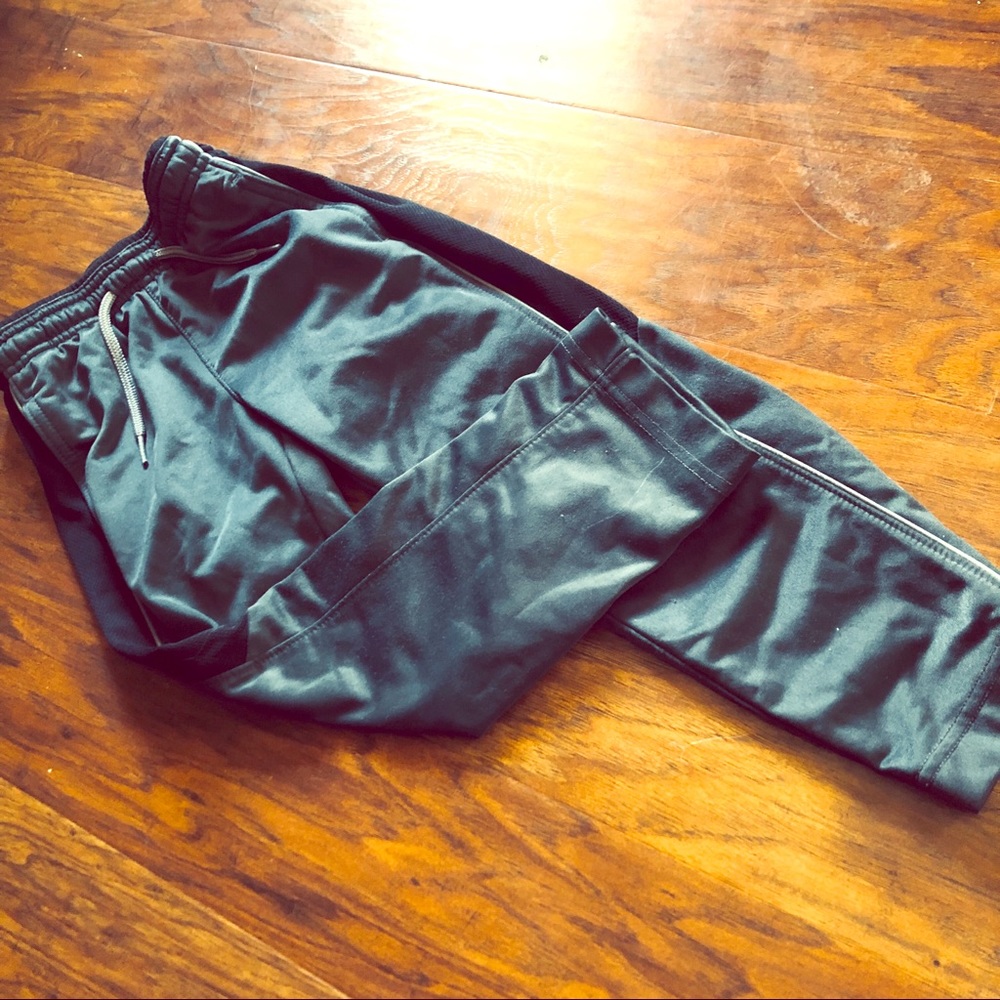 💙4 for 15!💙 boys Sweat pants